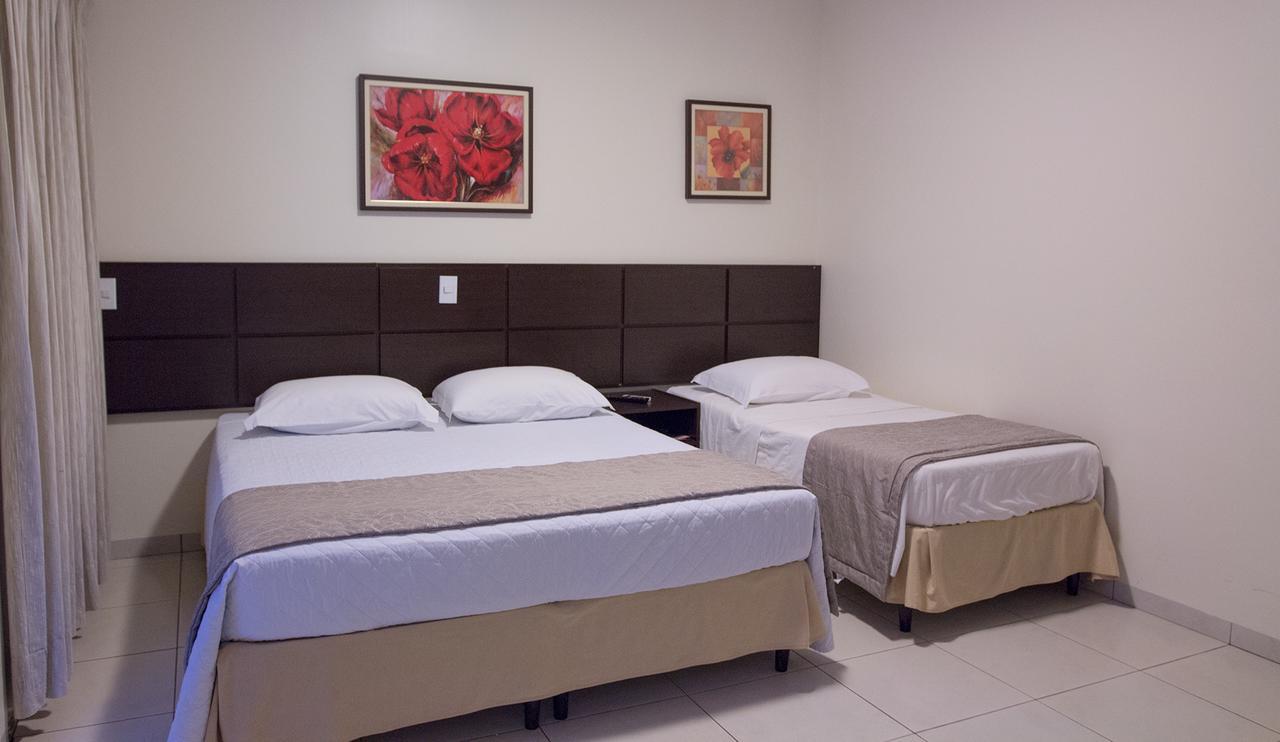 Hotel Valencia Dourados Bagian luar foto
